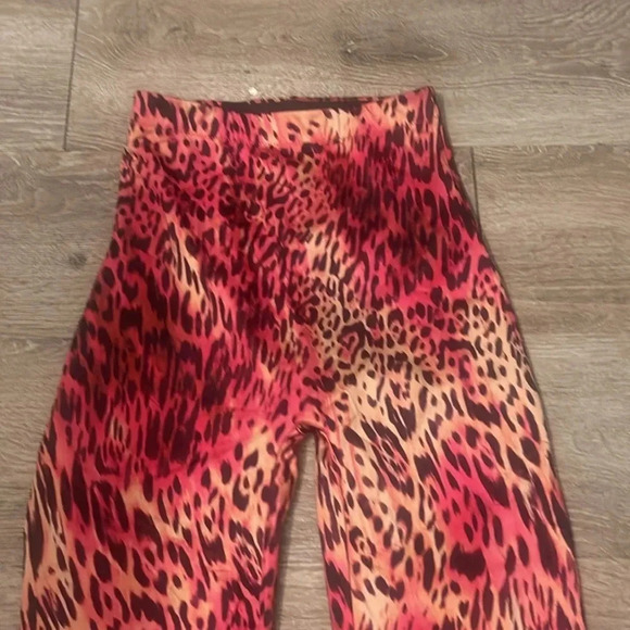 Yitty Headliner Shapping High Waist Legging in Yitty Kitty size small animal - Picture 3 of 7